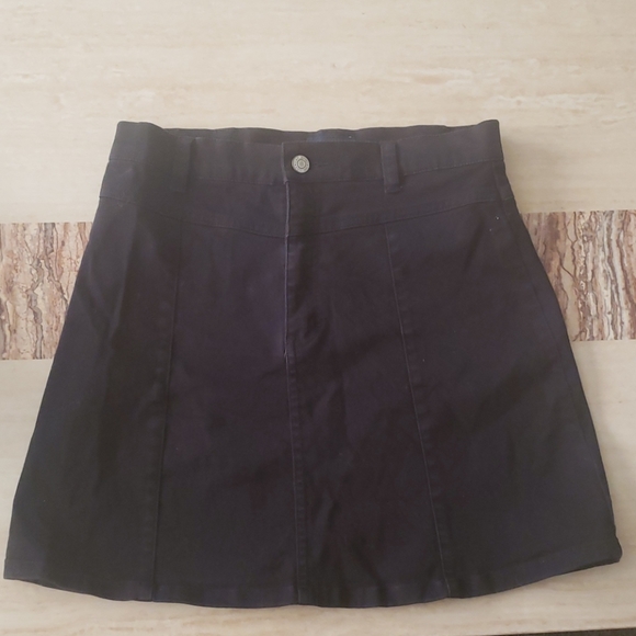 GAP Dresses & Skirts - FREE WITH PURCHASE Gap skirt